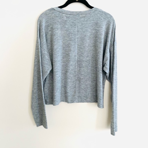 Code x Mode Long Sleeve Crop Top - Picture 2 of 4